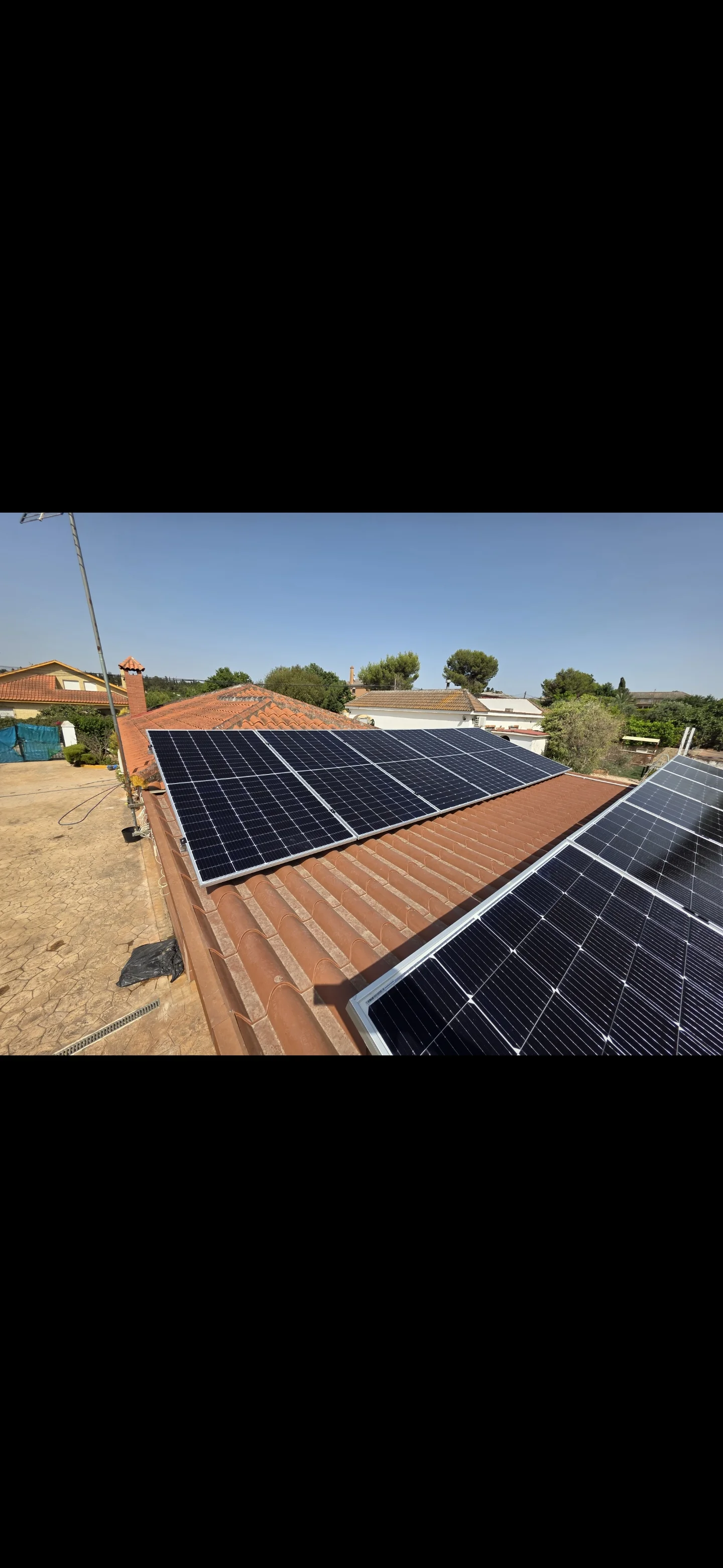 Instalación solar en terreno rústico Chiclana - Imagen 1