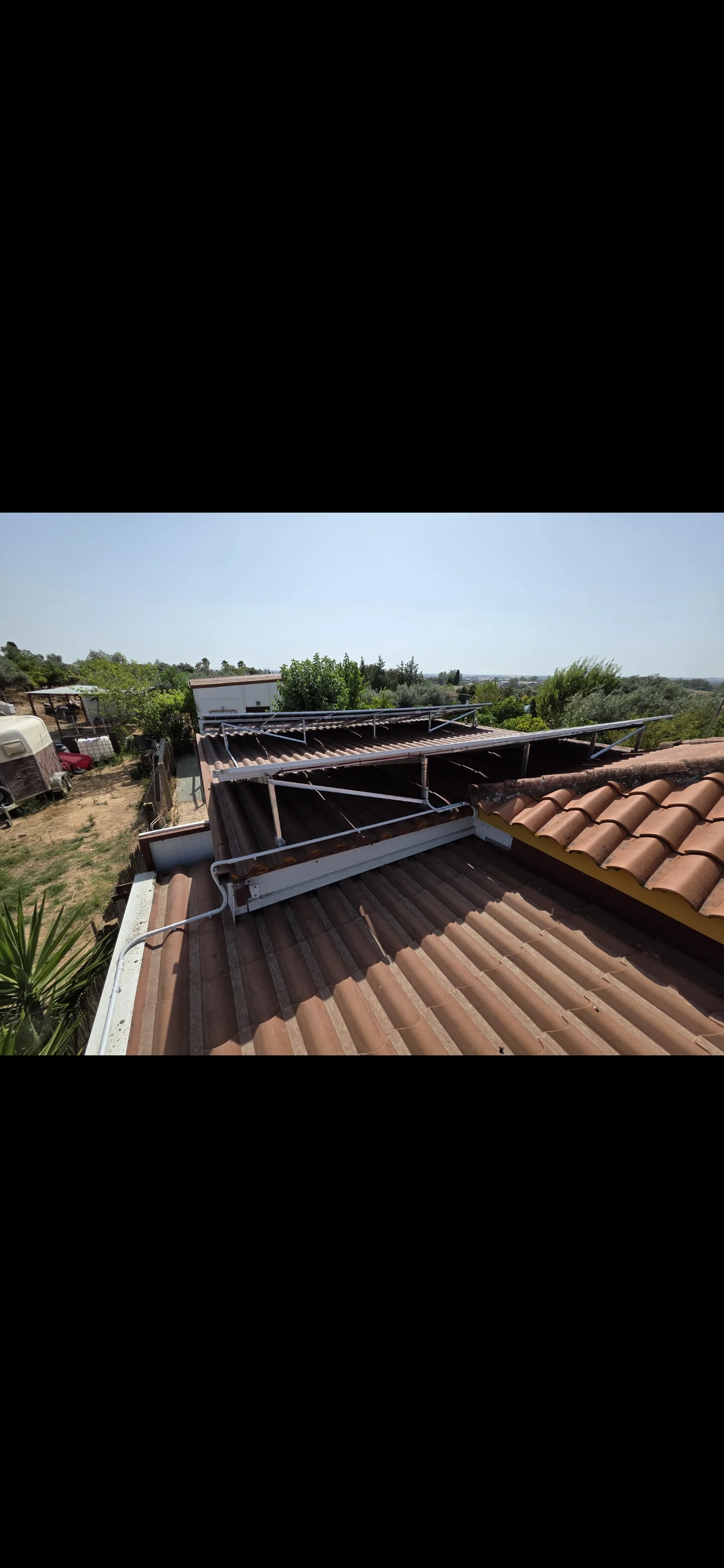 Instalación solar en terreno rústico Chiclana - Imagen 2